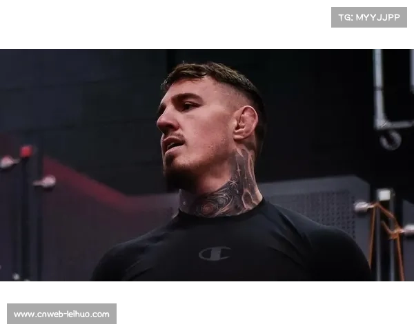 阿斯皮纳尔队友陷戳眼罗生门，裁判回放使用规则再成焦点