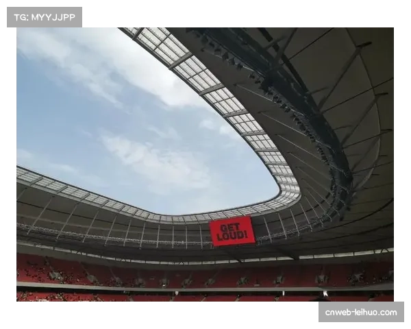 终场哨响，老将华金与主场球迷告别，或于赛季末退役